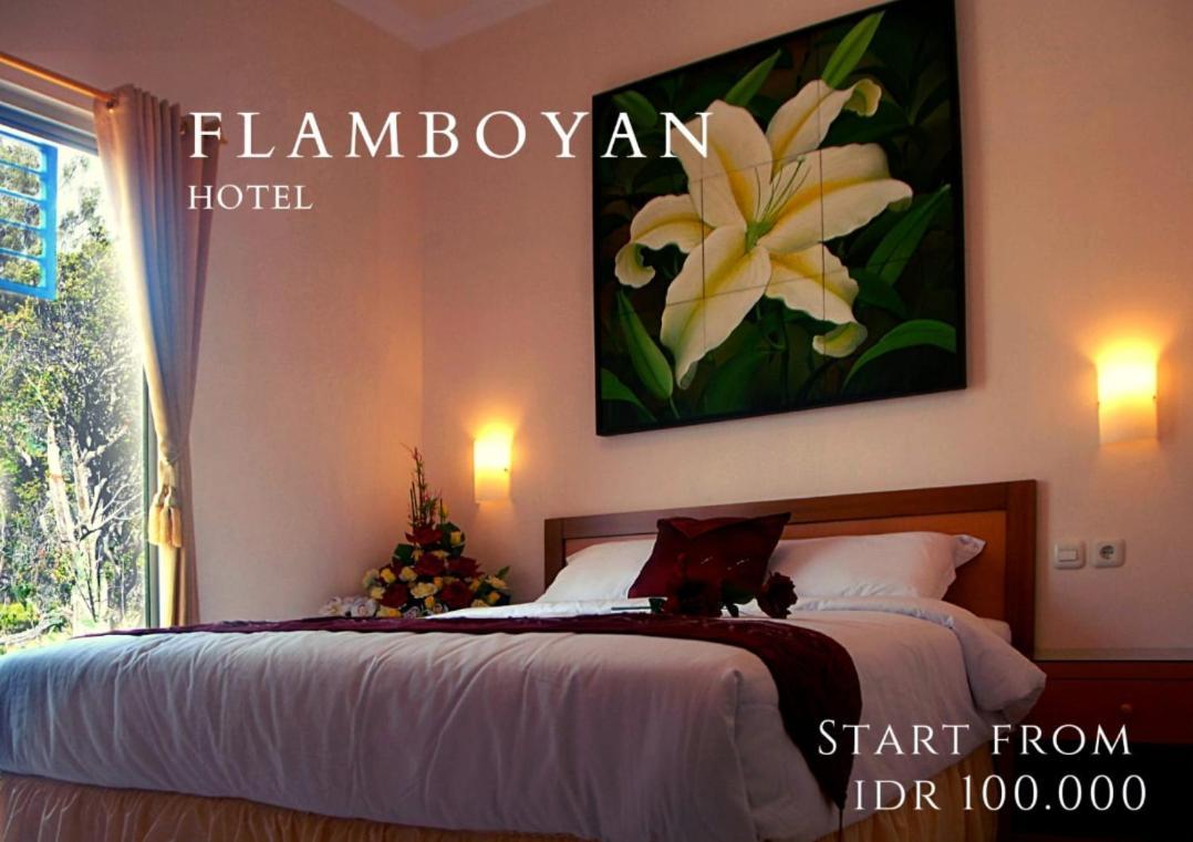 Hotel Flamboyan Jember Exterior photo